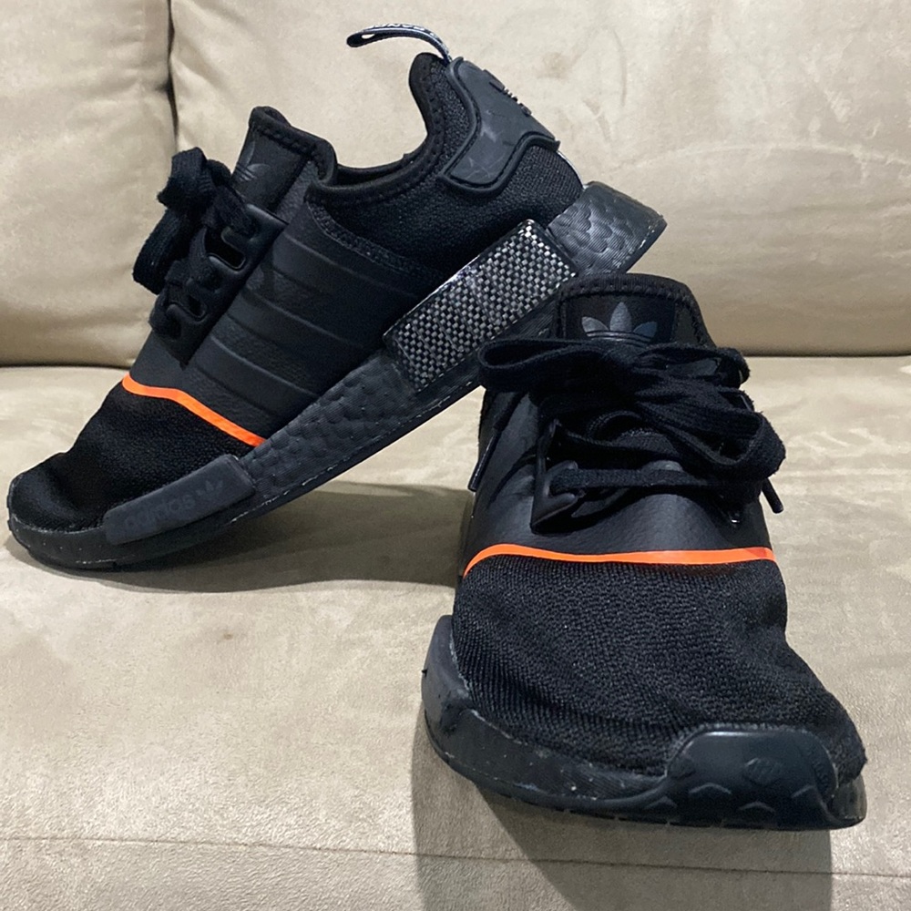 Adidas Mens size 7.5  NMD_R1 Core Black Solar Used